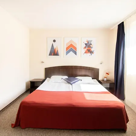 Meteor Family Otel 3*